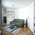 Cosy Flat In Montmartre