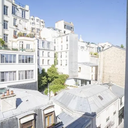 Cosy Flat In Montmartre Paris